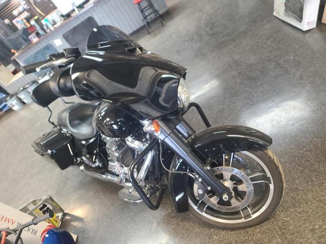 2019 HARLEY-DAVIDSON FLHX 1HD1KBC16KB622199