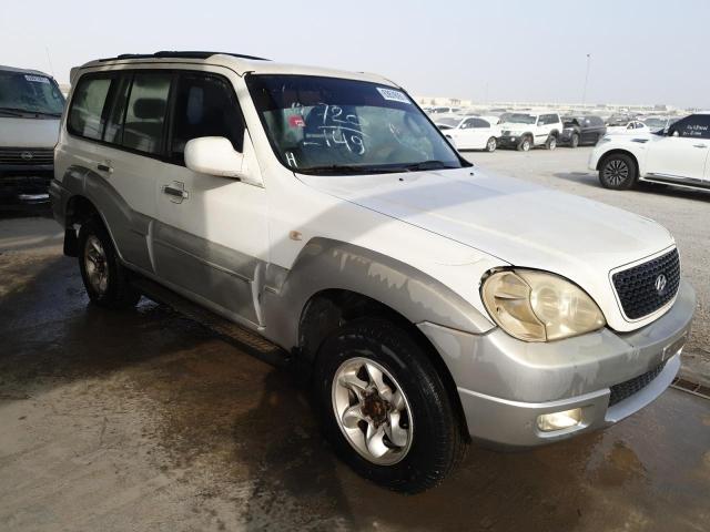 VIN: KMHNM81C75U162365 Auction: COPART UAE Lot: 53576251 Location: DUBAI INDUSTRIAL CITY - DUBAI KMHNM81C75U162365 HYUNDAI TERRACAN 2005 WHITE Photo 1