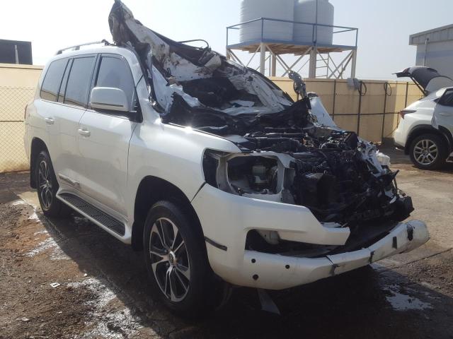 VIN: JTMHX01J2L4197739 Auction: COPART UAE Lot: 55229711 Location: HALBAN - THE SULTANATE OF OMAN JTMHX01J2L4197739 TOYOTA L-CRUISER 2020 WHITE Photo 1