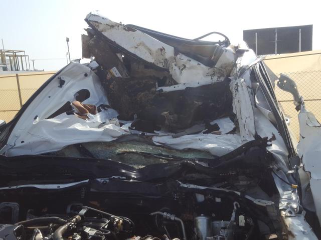 VIN: JTMHX01J2L4197739 Auction: COPART UAE Lot: 55229711 Location: HALBAN - THE SULTANATE OF OMAN JTMHX01J2L4197739 TOYOTA L-CRUISER 2020 WHITE Photo 10