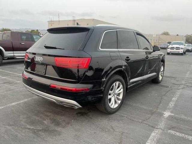 VIN WA1LAAF77KD013886 2019 Audi Q7, Premium Plus no.3