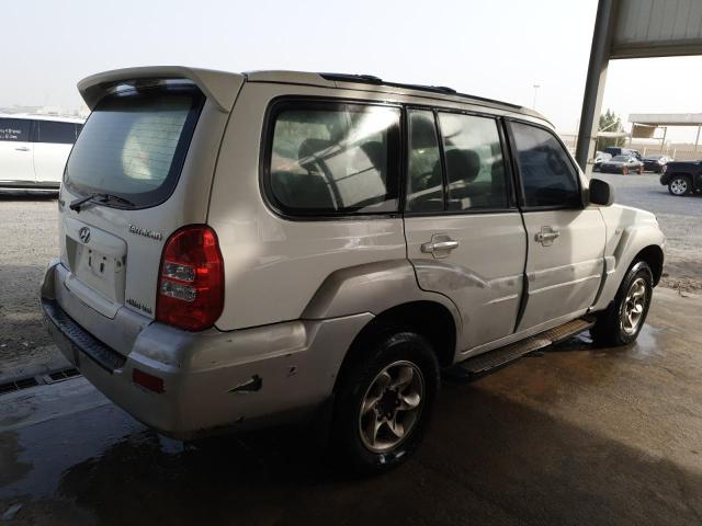 VIN: KMHNM81C75U162365 Auction: COPART UAE Lot: 53576251 Location: DUBAI INDUSTRIAL CITY - DUBAI KMHNM81C75U162365 HYUNDAI TERRACAN 2005 WHITE Photo 4