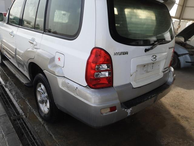 VIN: KMHNM81C75U162365 Auction: COPART UAE Lot: 53576251 Location: DUBAI INDUSTRIAL CITY - DUBAI KMHNM81C75U162365 HYUNDAI TERRACAN 2005 WHITE Photo 10