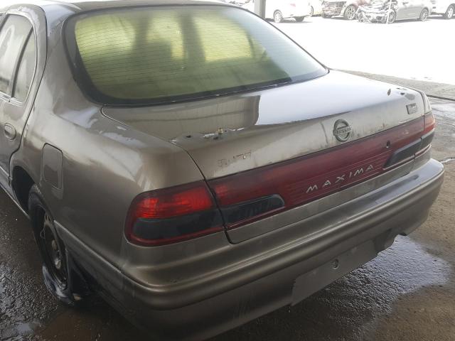 VIN: JN1CCUA32Z0023004 Auction: COPART UAE Lot: 52828741 Location: DUBAI INDUSTRIAL CITY - DUBAI VIN: JN1CCUA32Z0023004 NISSAN MAXIMA 1997 GRAY Photo 10