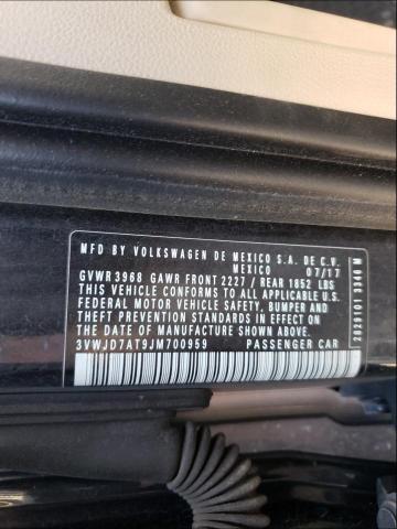 2018 VOLKSWAGEN BEETLE SE 3VWJD7AT9JM700959