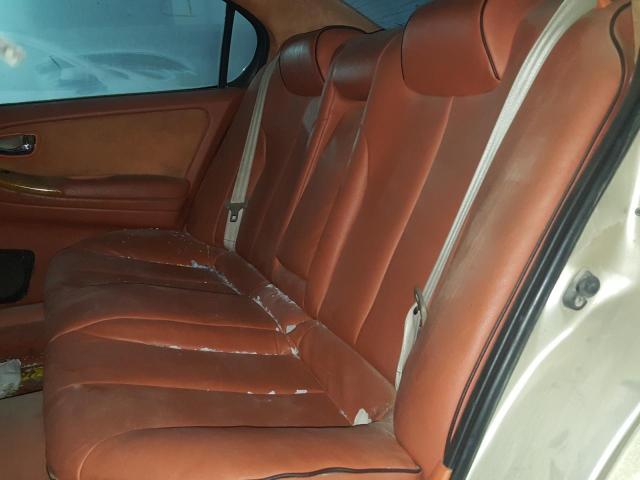 VIN: JN1CA31S0YT181383 Auction: COPART UAE Lot: 52821991 Location: DUBAI INDUSTRIAL CITY - DUBAI VIN: JN1CA31S0YT181383 NISSAN MAXIMA G30 2000 BEIGE Photo 6