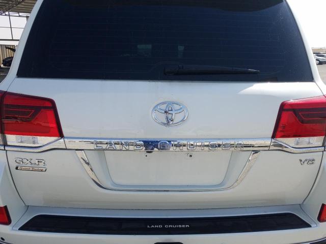 VIN: JTMHX01J6L4197808 Auction: COPART UAE Lot: 58878301 Location: DUBAI INDUSTRIAL CITY - DUBAI VIN: JTMHX01J6L4197808 TOYOTA L-CRUISER 2020 WHITE Photo 12