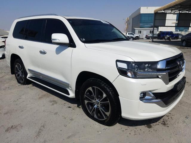 VIN: JTMHX01J6L4197808 Auction: COPART UAE Lot: 58878301 Location: DUBAI INDUSTRIAL CITY - DUBAI VIN: JTMHX01J6L4197808 TOYOTA L-CRUISER 2020 WHITE Photo 1