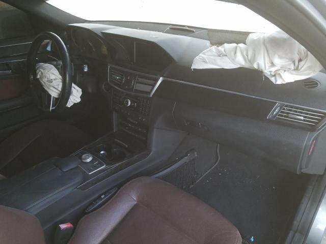 VIN: WDDHF7CB7AA221975 Auction: COPART UAE Lot: 58883301 Location: DUBAI INDUSTRIAL CITY - DUBAI WDDHF7CB7AA221975 MERCEDES BENZ E500 AMG 2010 GRAY Photo 14