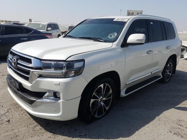 VIN: JTMHX01J6L4197808 Auction: COPART UAE Lot: 58878301 Location: DUBAI INDUSTRIAL CITY - DUBAI VIN: JTMHX01J6L4197808 TOYOTA L-CRUISER 2020 WHITE Photo 2