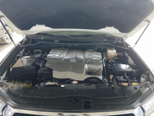 VIN: JTMHX01J6L4197808 Auction: COPART UAE Lot: 58878301 Location: DUBAI INDUSTRIAL CITY - DUBAI VIN: JTMHX01J6L4197808 TOYOTA L-CRUISER 2020 WHITE Photo 7