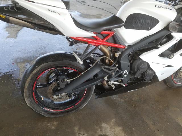 VIN: SMTTMD1166C522395 Auction: COPART UAE Lot: 59597331 Location: DUBAI INDUSTRIAL CITY - DUBAI VIN: SMTTMD1166C522395 TRIUMPH DAYTONA675 2012 WHITE Photo 16