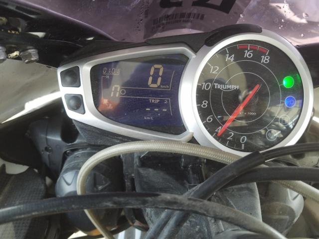 VIN: SMTTMD1166C522395 Auction: COPART UAE Lot: 59597331 Location: DUBAI INDUSTRIAL CITY - DUBAI VIN: SMTTMD1166C522395 TRIUMPH DAYTONA675 2012 WHITE Photo 17