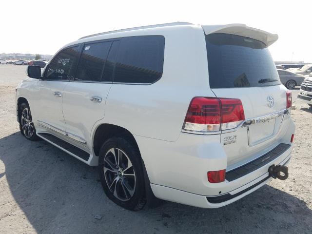 VIN: JTMHX01J6L4197808 Auction: COPART UAE Lot: 58878301 Location: DUBAI INDUSTRIAL CITY - DUBAI VIN: JTMHX01J6L4197808 TOYOTA L-CRUISER 2020 WHITE Photo 3