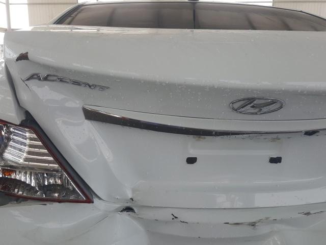 VIN: KMHCT41DBFU645511 Auction: COPART UAE Lot: 59953451 Location: DUBAI INDUSTRIAL CITY - DUBAI VIN: KMHCT41DBFU645511 HYUNDAI ACCENT 2015 WHITE Photo 12