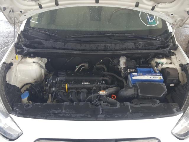 VIN: KMHCT41DBFU645511 Auction: COPART UAE Lot: 59953451 Location: DUBAI INDUSTRIAL CITY - DUBAI VIN: KMHCT41DBFU645511 HYUNDAI ACCENT 2015 WHITE Photo 7