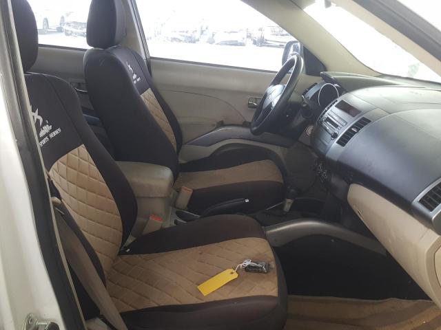 VIN: JMYXTCW5W9Z702120 Auction: COPART UAE Lot: 59956531 Location: DUBAI INDUSTRIAL CITY - DUBAI VIN: JMYXTCW5W9Z702120 MITSUBISHI OUTLANDER 2009 WHITE Photo 5