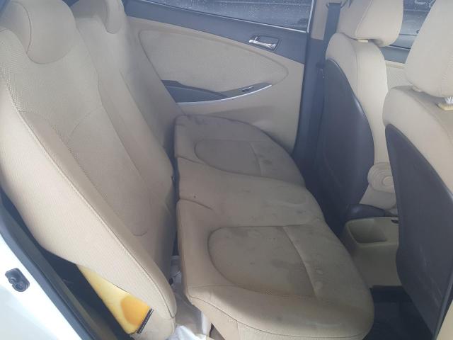 VIN: KMHCT41DBFU645511 Auction: COPART UAE Lot: 59953451 Location: DUBAI INDUSTRIAL CITY - DUBAI VIN: KMHCT41DBFU645511 HYUNDAI ACCENT 2015 WHITE Photo 6