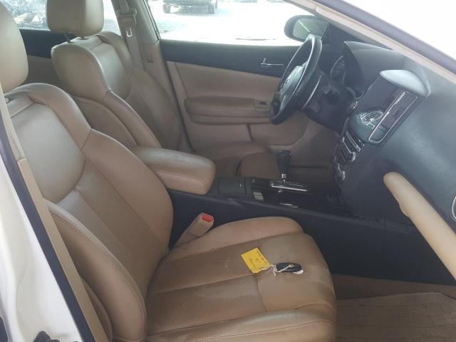 VIN: 1N4AA51E9AC870084 Auction: COPART UAE Lot: 59059201 Location: DUBAI INDUSTRIAL CITY - DUBAI VIN: 1N4AA51E9AC870084 NISSAN MAXIMA 2010 WHITE Photo 5