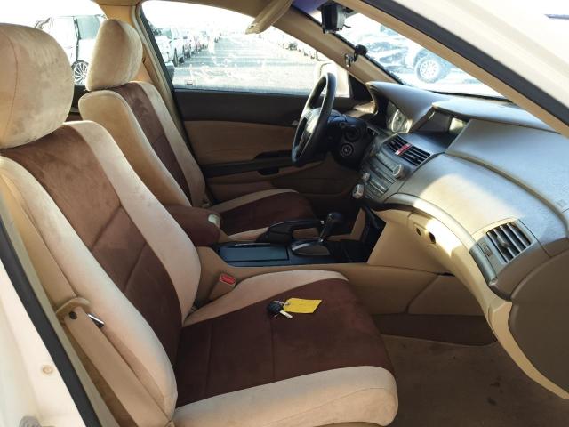VIN: JHMCP26328C414802 Auction: COPART UAE Lot: 60130991 Location: DUBAI INDUSTRIAL CITY - DUBAI JHMCP26328C414802 HONDA ACCORD 2008 WHITE Photo 5