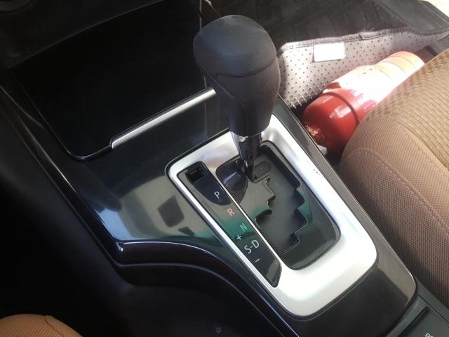 VIN: MR1DX8FS5H0009287 Auction: COPART UAE Lot: 60129221 Location: DUBAI INDUSTRIAL CITY - DUBAI VIN: MR1DX8FS5H0009287 TOYOTA FORTUNER 2017 WHITE Photo 13
