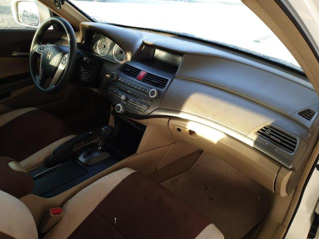VIN: JHMCP26328C414802 Auction: COPART UAE Lot: 60130991 Location: DUBAI INDUSTRIAL CITY - DUBAI JHMCP26328C414802 HONDA ACCORD 2008 WHITE Photo 15