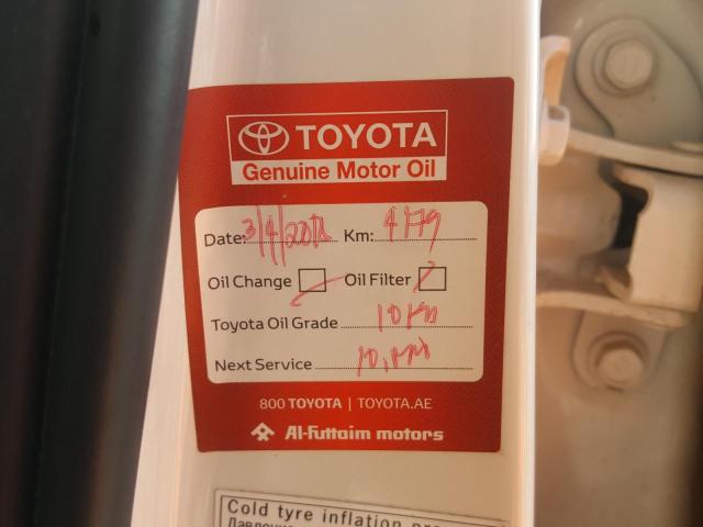 VIN: MR1DX8FS5H0009287 Auction: COPART UAE Lot: 60129221 Location: DUBAI INDUSTRIAL CITY - DUBAI VIN: MR1DX8FS5H0009287 TOYOTA FORTUNER 2017 WHITE Photo 14