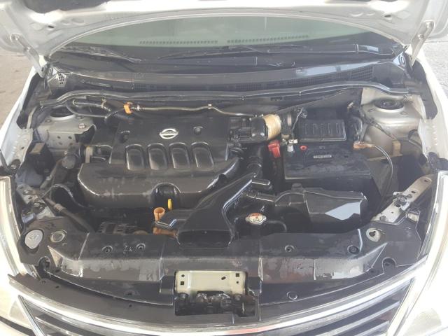 VIN: 3N1BC1C69CK247443 Auction: COPART UAE Lot: 60465951 Location: DUBAI INDUSTRIAL CITY - DUBAI VIN: 3N1BC1C69CK247443 NISSAN TIIDA 2012 SILVER Photo 7