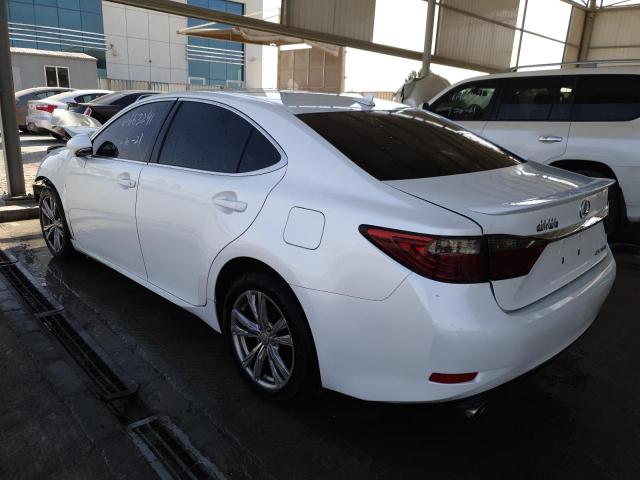 VIN: JTHBK1GG0D2003484 Auction: COPART UAE Lot: 60663241 Location: DUBAI INDUSTRIAL CITY - DUBAI VIN: JTHBK1GG0D2003484 LEXUS ES 2013 WHITE Photo 3