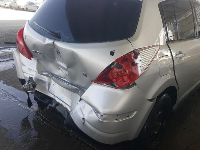 VIN: 3N1BC1C69CK247443 Auction: COPART UAE Lot: 60465951 Location: DUBAI INDUSTRIAL CITY - DUBAI VIN: 3N1BC1C69CK247443 NISSAN TIIDA 2012 SILVER Photo 15