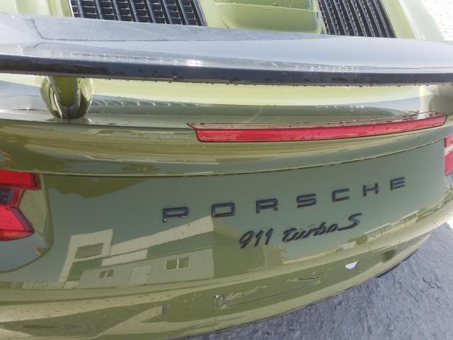 VIN: WP0ZZZ99ZHS160475 Auction: COPART UAE Lot: 60491351 Location: DUBAI INDUSTRIAL CITY - DUBAI VIN: WP0ZZZ99ZHS160475 PORSCHE 911 2017 GREEN Photo 12