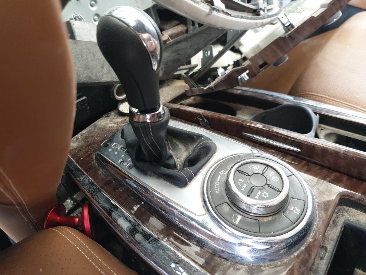 JN8AY2NY4K9365033 - 2019 Nissan PATROL - #undefined