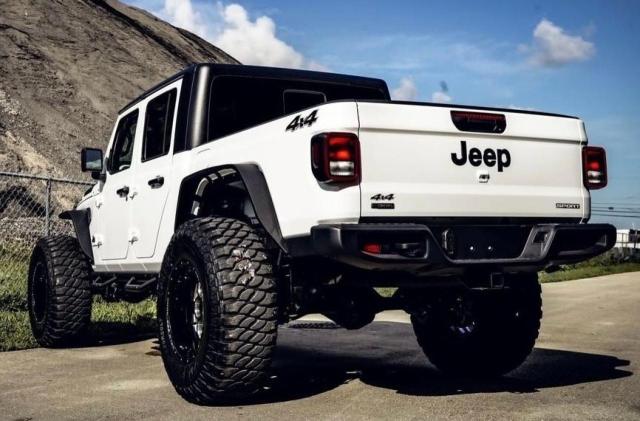 2021 JEEP GLADIATOR 1C6JJTAM2ML580870