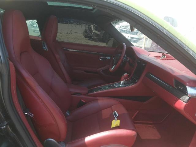 VIN: WP0ZZZ99ZHS160475 Auction: COPART UAE Lot: 60491351 Location: DUBAI INDUSTRIAL CITY - DUBAI VIN: WP0ZZZ99ZHS160475 PORSCHE 911 2017 GREEN Photo 5