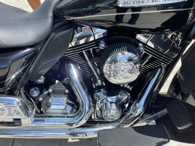 2011 HARLEY-DAVIDSON FLHTK 1HD1KEM15BB649135