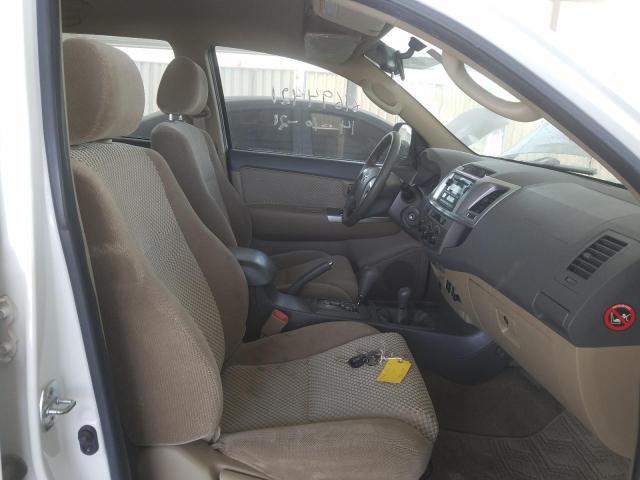 VIN: MHFYX59G2D8048476 Auction: COPART UAE Lot: 61694421 Location: DUBAI INDUSTRIAL CITY - DUBAI MHFYX59G2D8048476 TOYOTA FORTUNER 2013 WHITE Photo 5