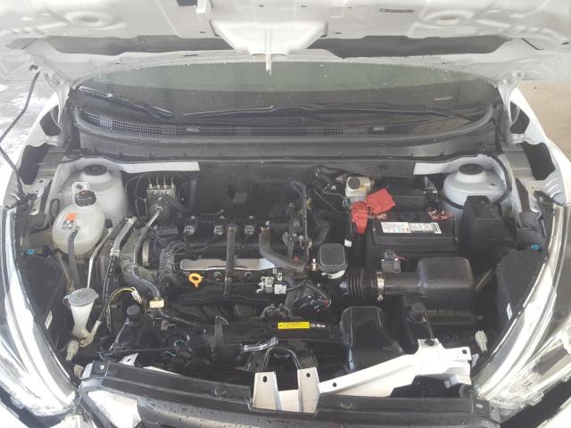 VIN: 3N1CP5CP0KL465448 Auction: COPART UAE Lot: 61700221 Location: DUBAI INDUSTRIAL CITY - DUBAI VIN: 3N1CP5CP0KL465448 NISSAN KICKS 2019 SILVER Photo 7