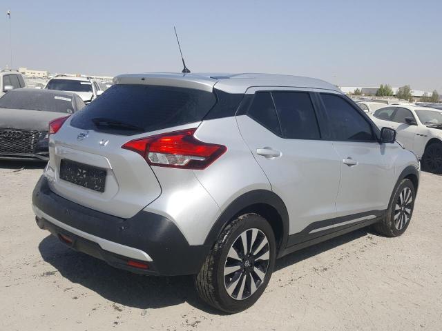 VIN: 3N1CP5CP0KL465448 Auction: COPART UAE Lot: 61700221 Location: DUBAI INDUSTRIAL CITY - DUBAI VIN: 3N1CP5CP0KL465448 NISSAN KICKS 2019 SILVER Photo 4