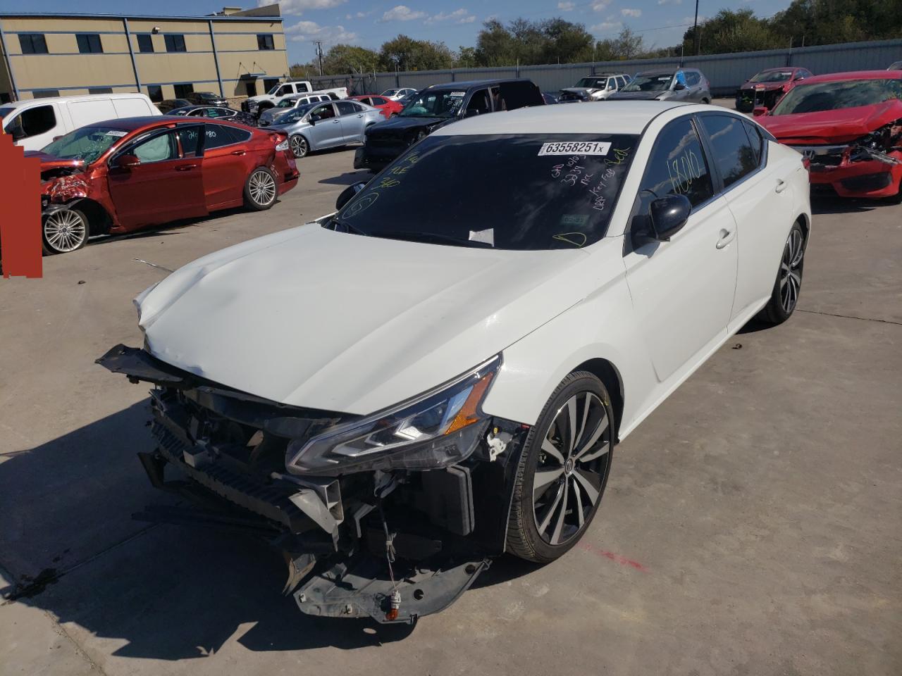 2018 nissan sport suv