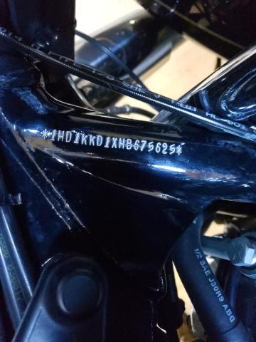 2017 HARLEY-DAVIDSON FLHTKL ULT 1HD1KKD1XHB675625