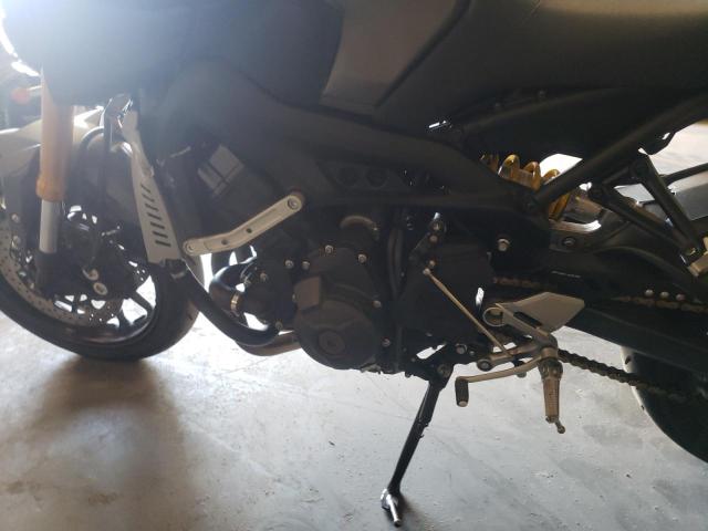 2015 YAMAHA FZ09 JYARN33E0FA006297