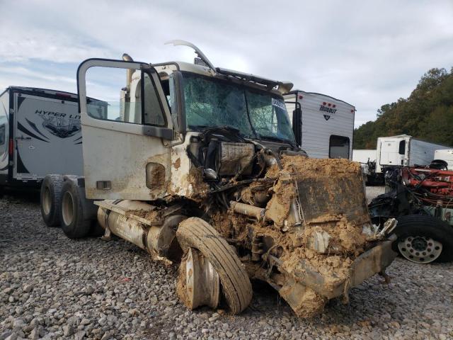 Salvage cars for sale from Copart Florence, MS: 2004 Freightliner Convention