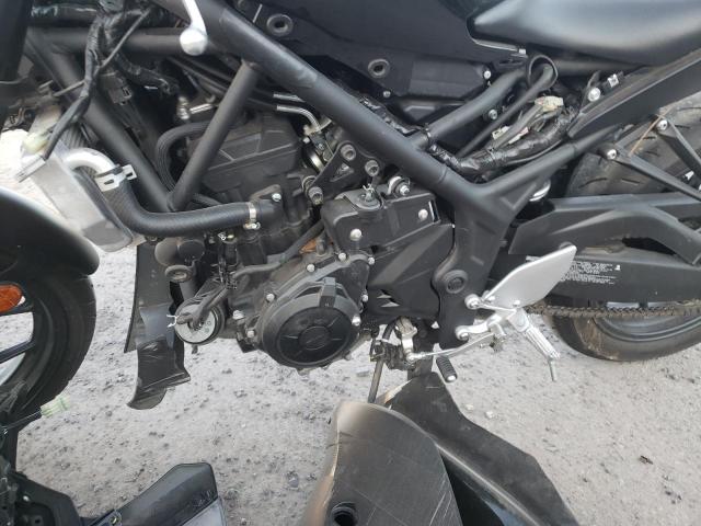 2021 YAMAHA YZFR3 A MH3RH18Y5MK006114