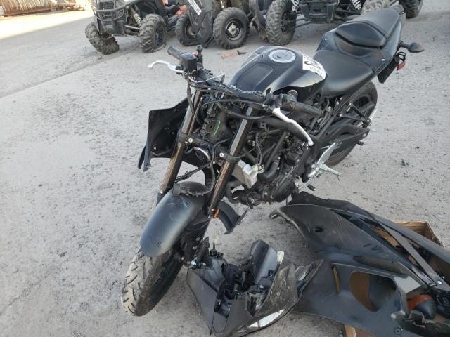 2021 YAMAHA YZFR3 A MH3RH18Y5MK006114