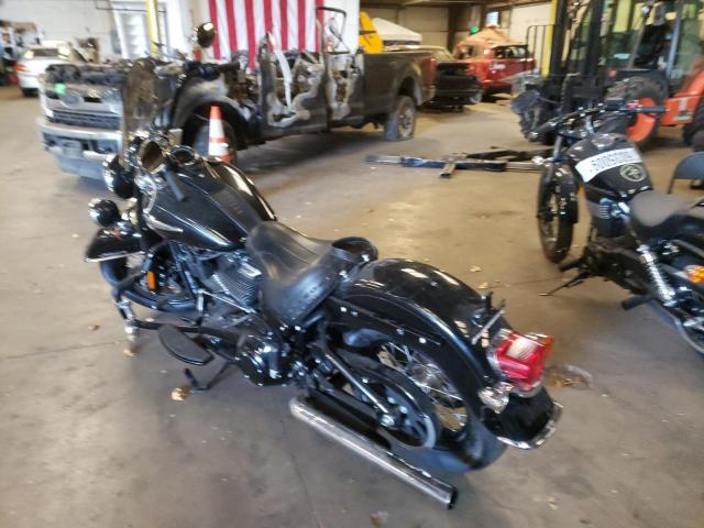 2019 HARLEY-DAVIDSON FLHC 1HD1YAJ10KC011302