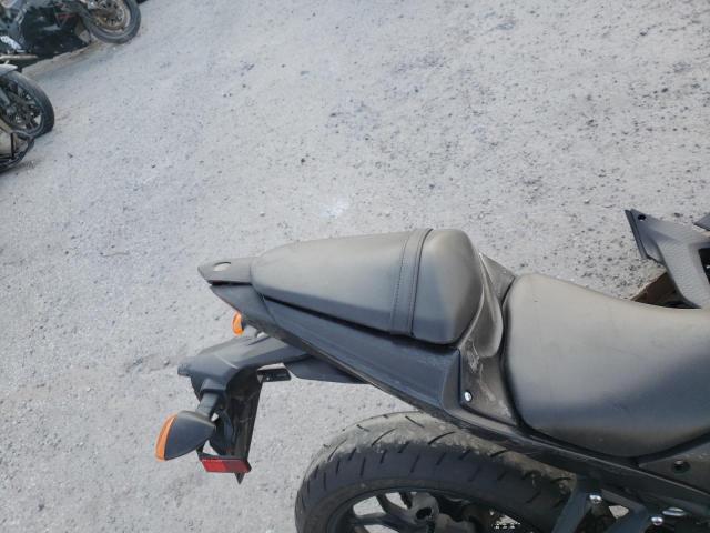2021 YAMAHA YZFR3 A MH3RH18Y5MK006114