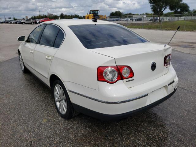 2010 VOLKSWAGEN PASSAT KOM WVWJK7AN1AE145764