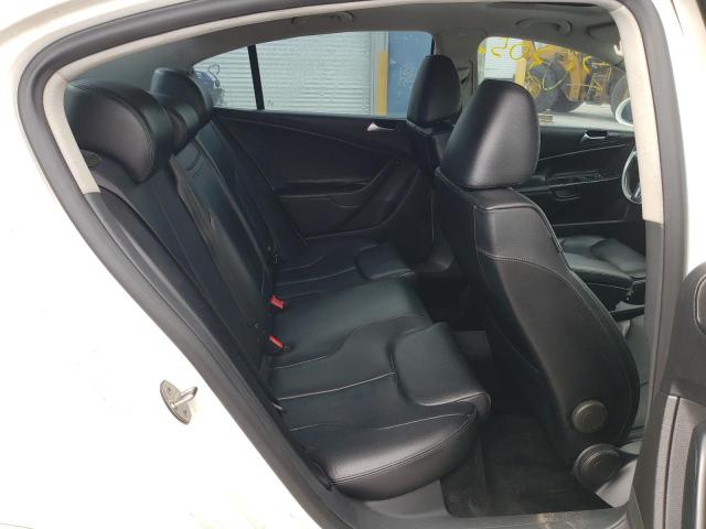 2010 VOLKSWAGEN PASSAT KOM WVWJK7AN1AE145764