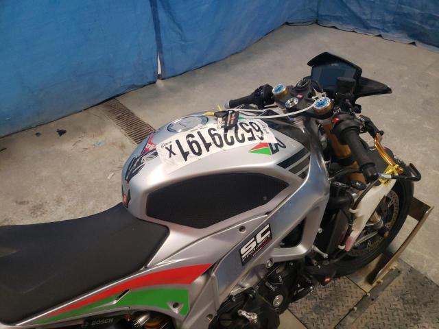 2018 APRILIA RSV4 ZD4KEU002JS001470