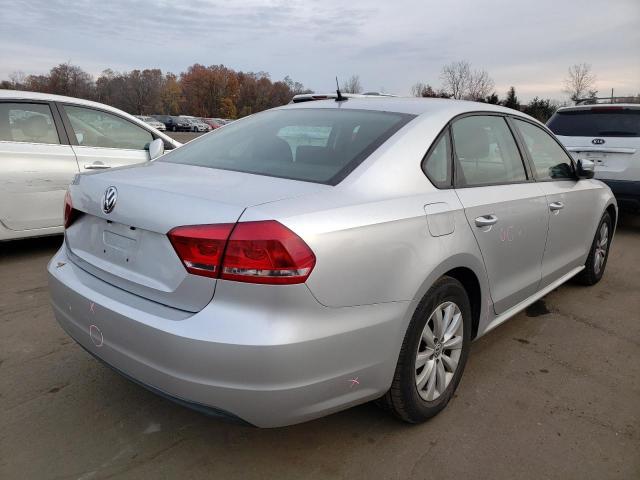 2013 VOLKSWAGEN PASSAT S 1VWAP7A38DC047263